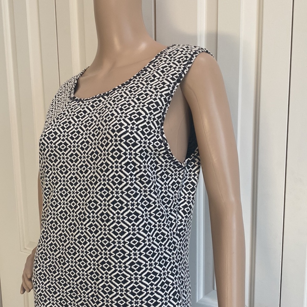 Max Studio Womens L/Xl Sleeves Bodycon Black and White Tank Dress. - Picture 7 of 10